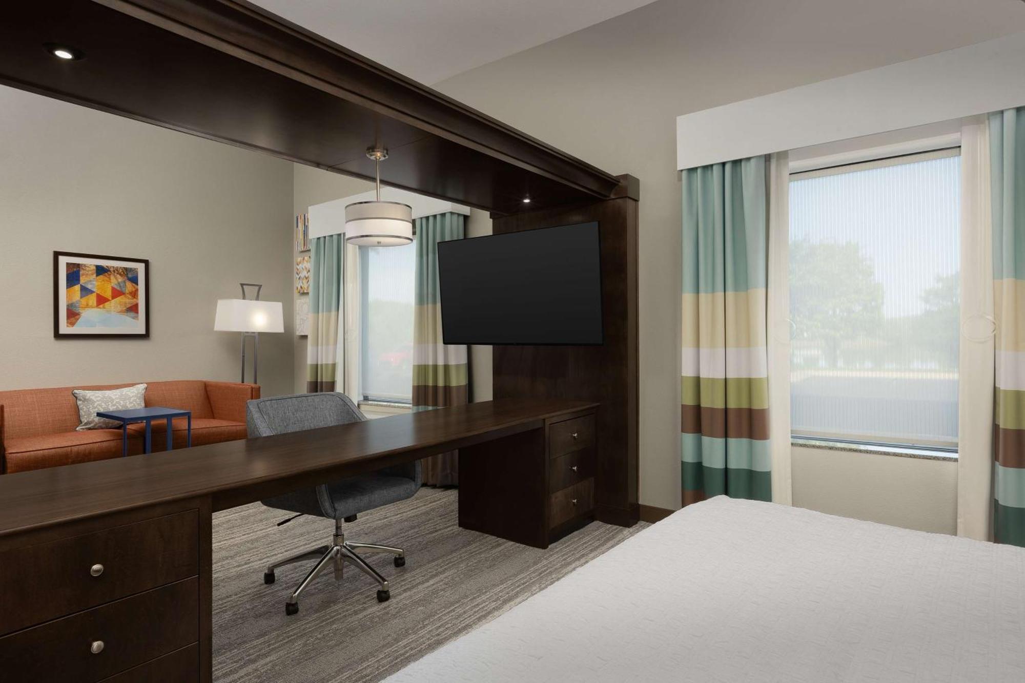 Hampton Inn & Suites Huntsville Research Park Area Екстер'єр фото