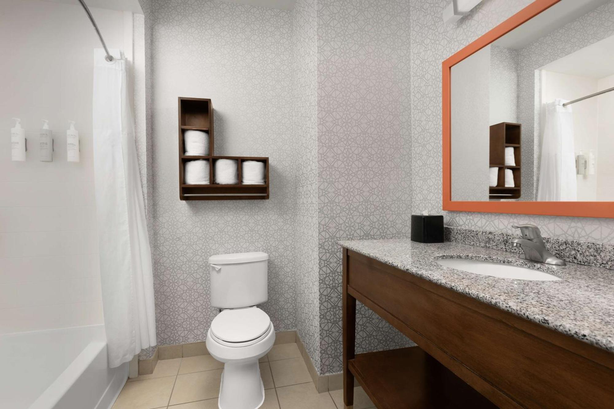 Hampton Inn & Suites Huntsville Research Park Area Екстер'єр фото