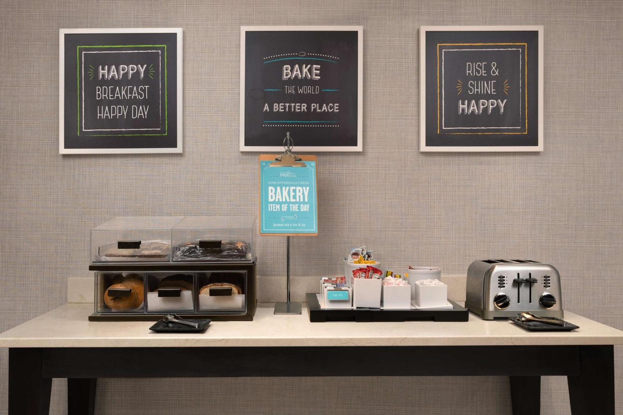 Hampton Inn & Suites Huntsville Research Park Area Екстер'єр фото