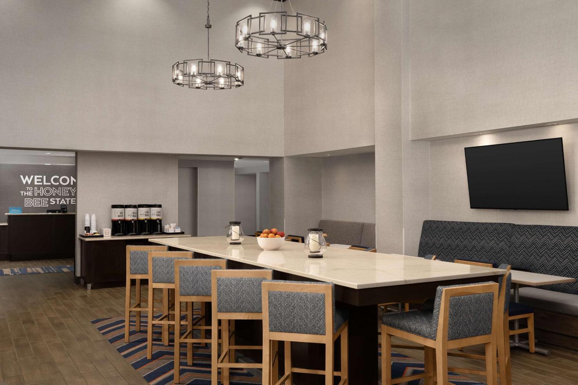 Hampton Inn & Suites Huntsville Research Park Area Екстер'єр фото