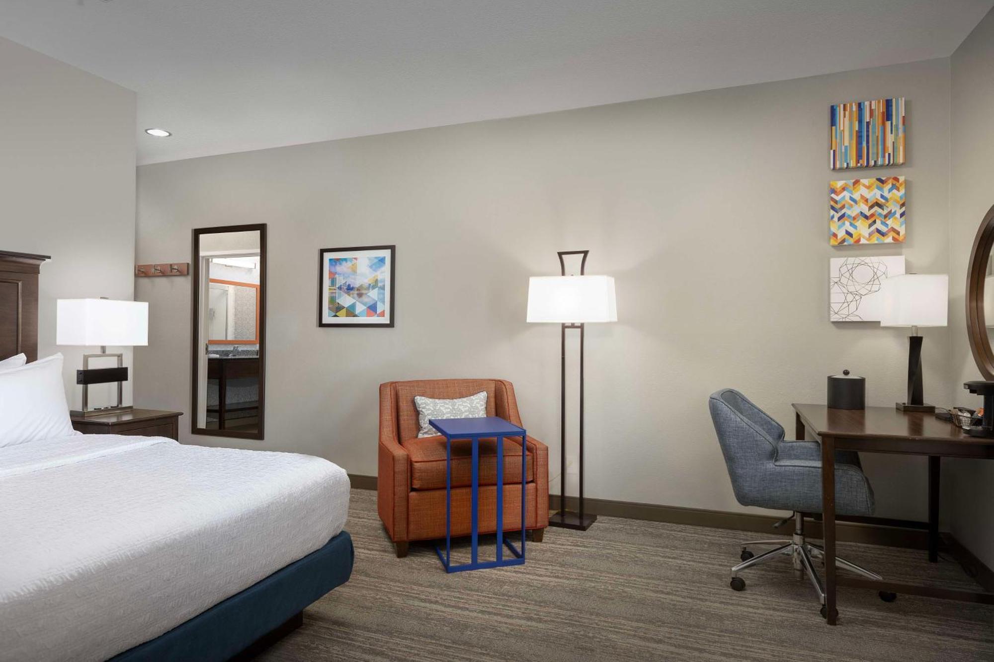Hampton Inn & Suites Huntsville Research Park Area Екстер'єр фото